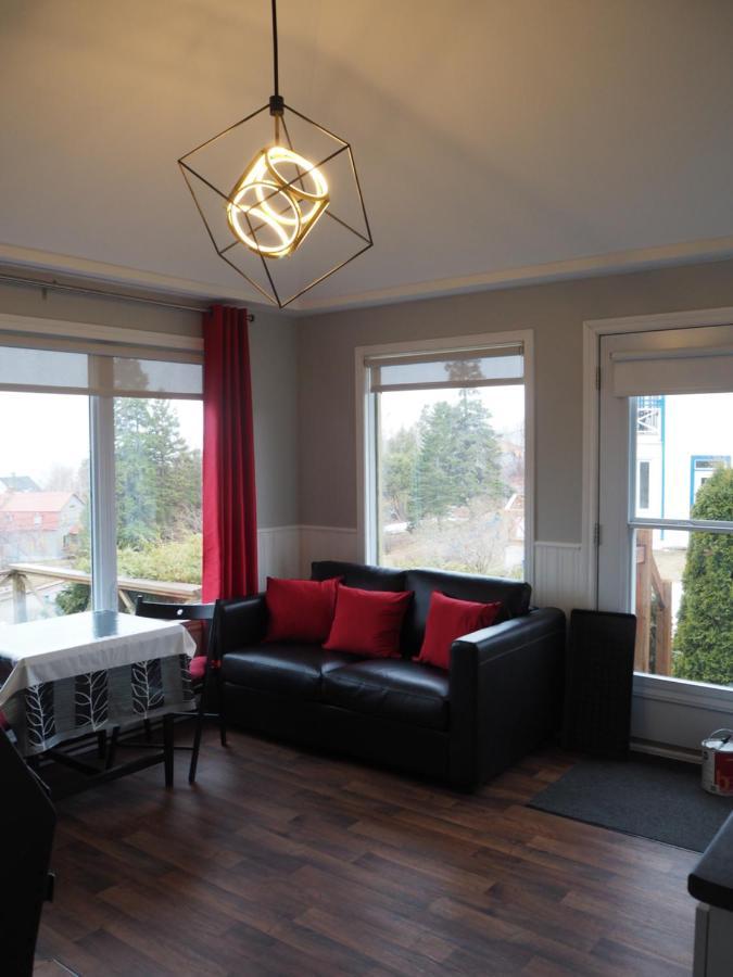 Auberge Fleurs De Lune La Malbaie Eksteriør billede