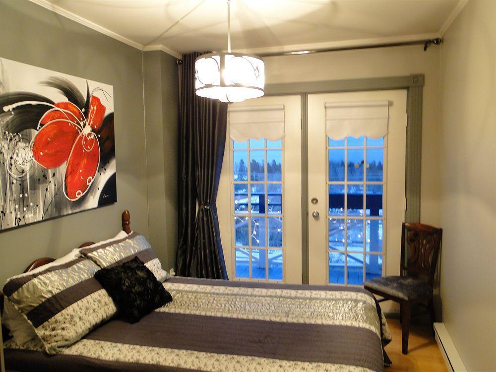 Auberge Fleurs De Lune La Malbaie Eksteriør billede