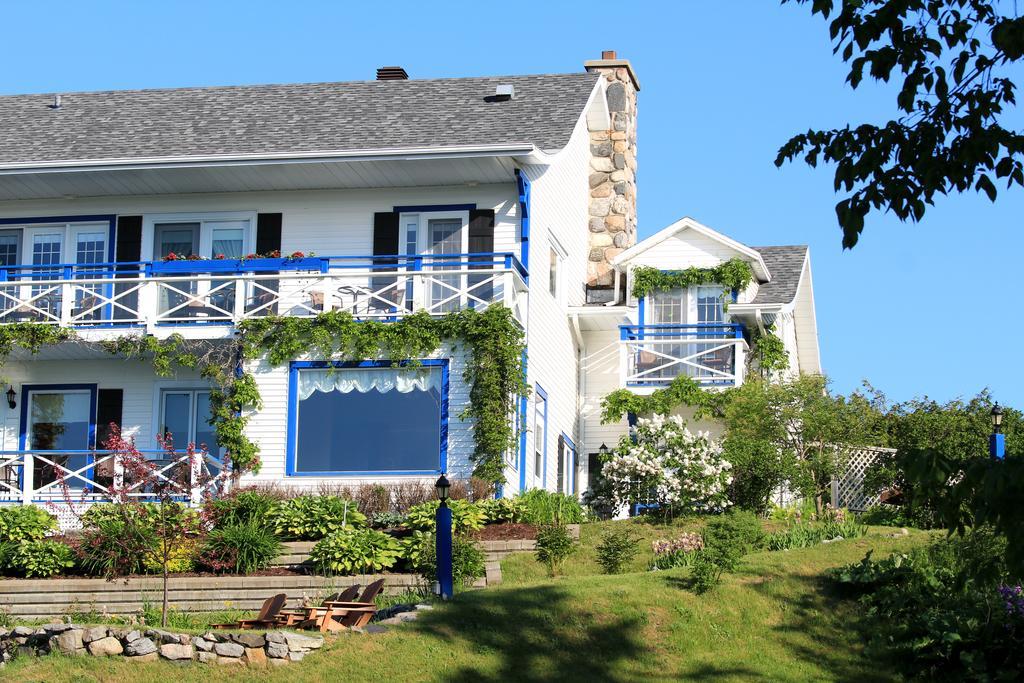 Auberge Fleurs De Lune La Malbaie Eksteriør billede