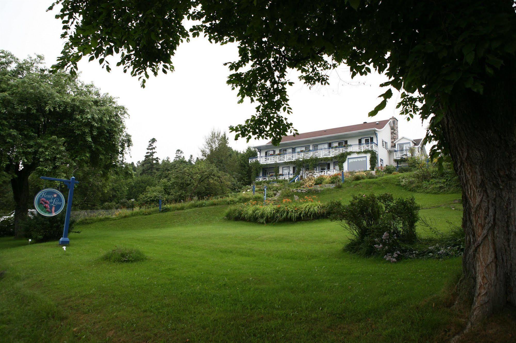 Auberge Fleurs De Lune La Malbaie Eksteriør billede