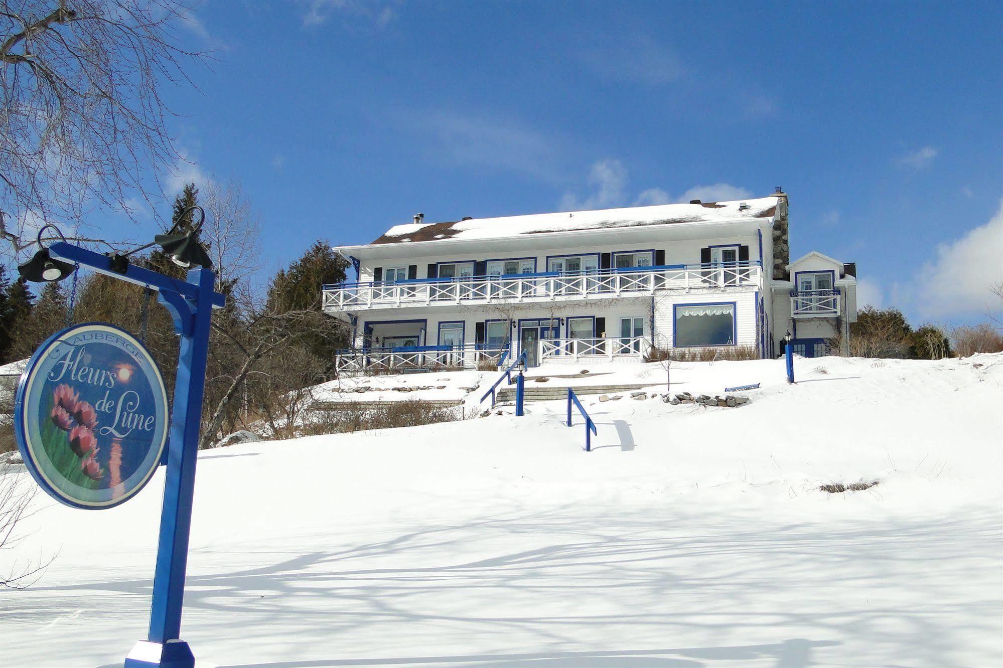 Auberge Fleurs De Lune La Malbaie Eksteriør billede