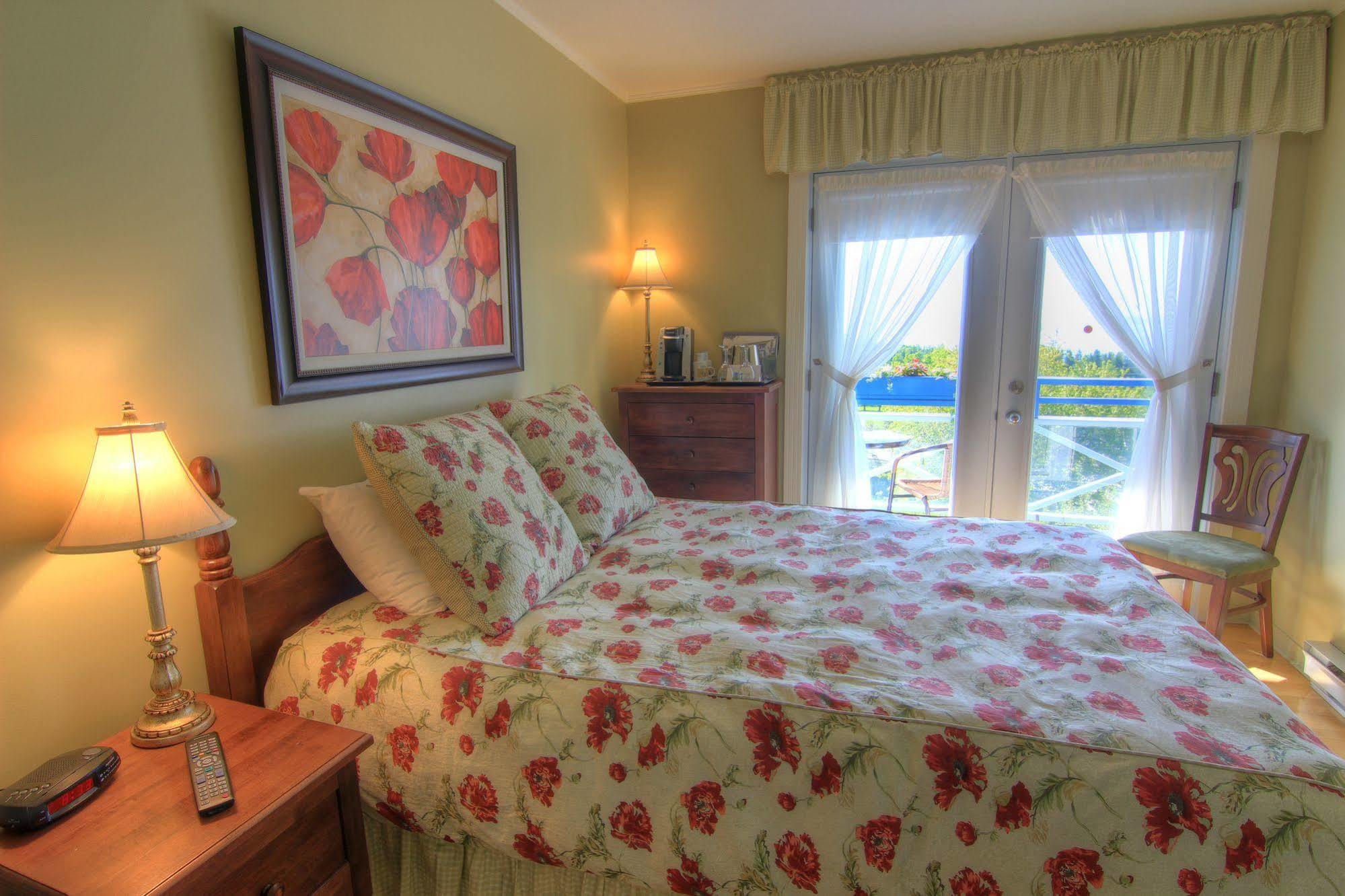 Auberge Fleurs De Lune La Malbaie Eksteriør billede